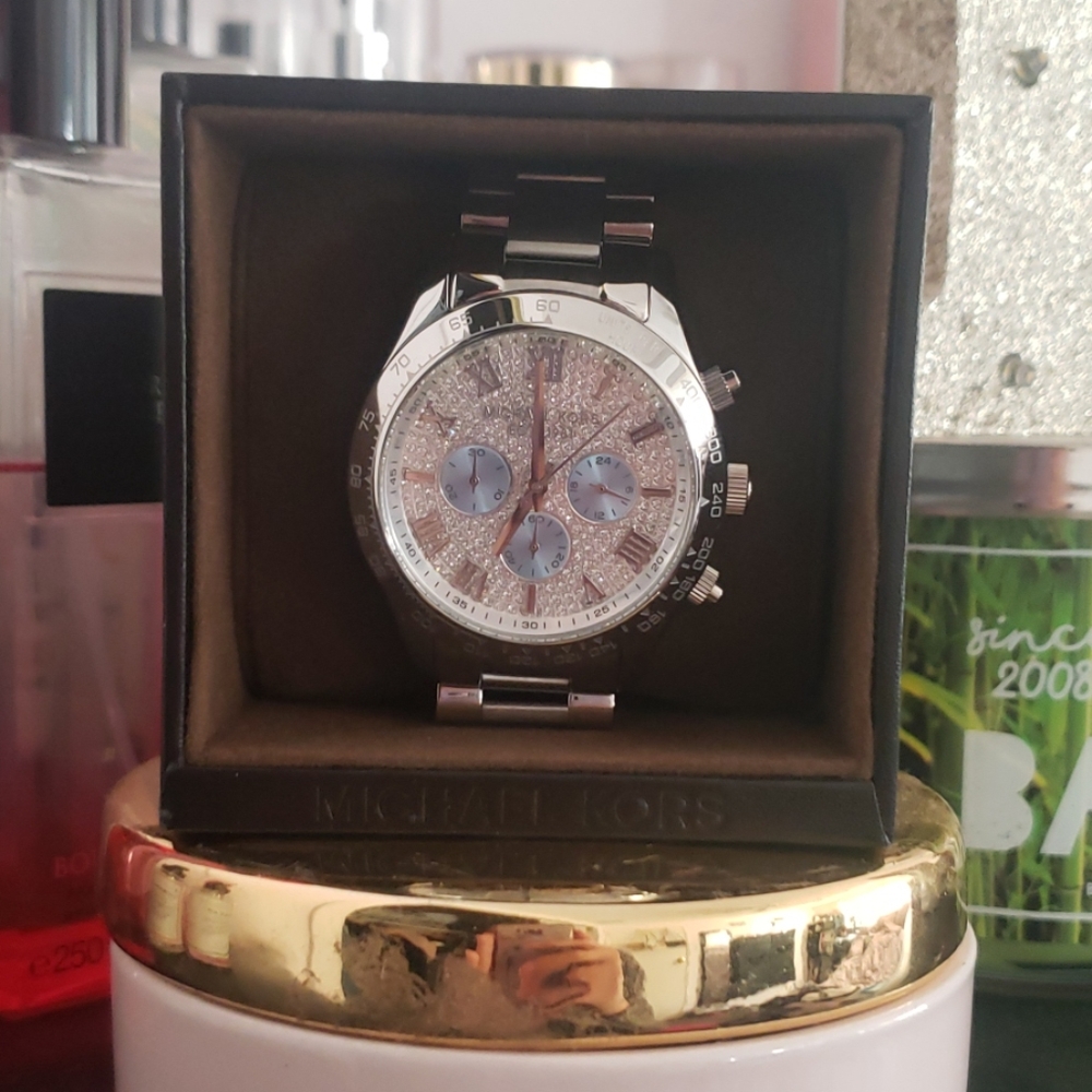 MK watch